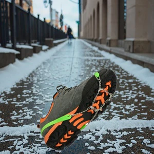 Professional Portable Mountain Climbing Crampons With Silicone & Stainless Steel Anti- Snow Ice Spikes For Winter Use