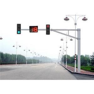 Galvanized Outdoor Steel CCTV Camera Monitor Traffic Lighting Signal Pole LED Street Light for Road Garden and Street Use