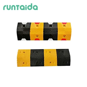 Rubber Speed Breaker Yellow-Black Road Speed Bump/Hump for Traffic Safety