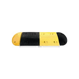 Portable 500*300*45mm Yellow and Black Speed Bumps Colorful Outdoor Safety Product