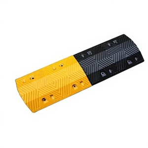 High Quality Rubber Speed Bump Good Price 70 cm High Car Slow Down Barrier Rubber Speed Bump