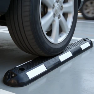 Roadsafe New Design Speed Bump 100*15*5cm 7kg High Strength Car Speed Bump Wheel Stopper Car Stopper Rubber for Car Parking