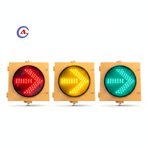 High Flux Green Arrow Direction Traffic Signal Light 12V IP65 300mm PC Solar Mains Powered for Depot Entrance Lane Control