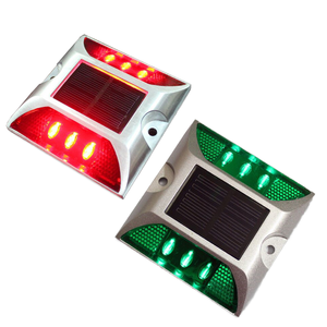 Shenzhen Factory Direct Sales Ruierjie IP68 Solar Cast Aluminum Spike LED Traffic Lights 6000K Daylight Alert Burst Road Mark