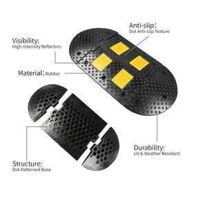 Heavy Duty Industrial Speed Humps Rubber Construction With Yellow Reflectors Weather Resistant for Parking Lots Bulk Supply
