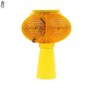 Dubai Saudi Arabia Hot Sale Solar Powered Roadworks Traffic Barrier Warning Blinker Light Barricade Emergency Tools Lamp