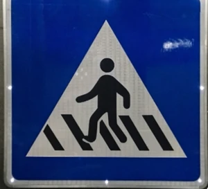 Solar Powered Aluminum Traffic Pedestrian Signs Reflective Flashing LED Road Safety Sign To Slow Down Vehicles