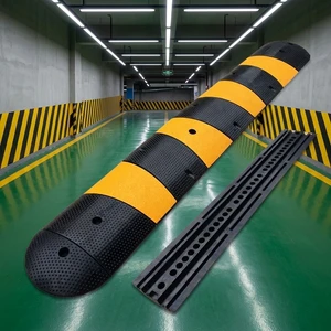 Factory Wholesale Rubber Speed Bump, Yellow Black Reflective Heavy-Duty Speed Hump for Road, Parking & Driveway