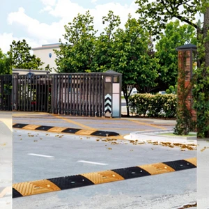 Luhu LH-JSD00 Heavy Duty Rubber Speed Bump-Yellow+Black 1-5mph Traffic Speed Rating for Road & Parking Safety