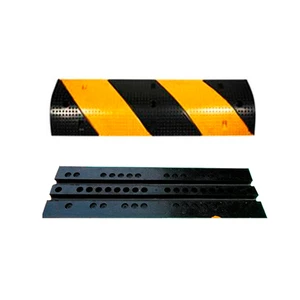 Factory Direct 1 Meter Anti-slip Road Speed Bump with Cat Eye Markers Traffic Safety Products