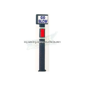 Highly Available Sole Safe Black Metal Delineator for Road Safety Traffic Roadway/ Parking Warning Post (SFT-0547) Bulk Product