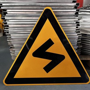Triangle Aluminum Traffic Warning Sign High Reflective Film with Sub-Panel Text Road Hazard Alert Custom Logo UV Print