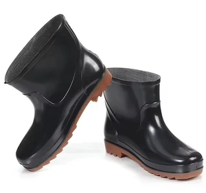 YL6126 Wholesale Black Mid Calf Outdoor Anti-slip Waterproof Men's PVC Boots For Farming