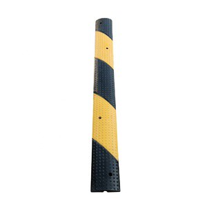 Factory Price Round Speed Bump One Way Recycled Rubber Traffic Road Product