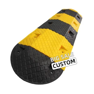 Factory Wholesale Speed Bump Cheap Plastic Road Application Speed Hump Hot Sale