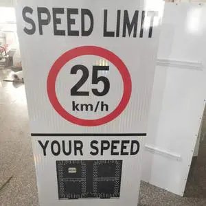 Traffic Warning Light 10 Years Factory Wholesale Price Solar Traffic Radar Speed Sign