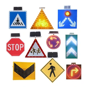 China Factory 17V/3W Aluminium Solar LED Road Traffic Signs with Light