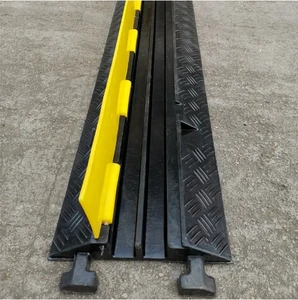 RQSONIC Professional PVC Rubber Cable Protector Black Yellow 2-Channel Speed Bump For Roadway Use With Dye Sublimation Printing