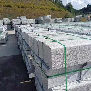 Wholesale China Curved Granite Road Paving G654 Kerbstone Grey Stone Curbstone Price