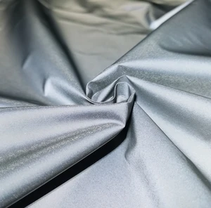 100% Polyester Reflective Waterproof Stretch Fabric 190T Stain Resistant Garment for Girls Clothing Outdoor PU Coated Medium