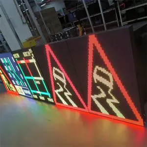 High Brightness Outdoor Traffic Signs Advertising Display Along Roadside Message Board With WIFI/4G Full Color Lens Displays