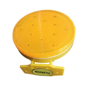 Flash Led Magnetic Traffic Warning Light for Road Safety