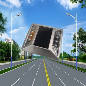Hot Selling Solar LED Road Stud IP68 Waterproof Cat Eye Traffic Roadway Safety White Flashing Road Marking Light Aluminum