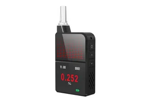 Factory Wholesale Portable Semiconductor Breathalyzer With LCD Display, Portable Alcohol Tester With Data Recording.
