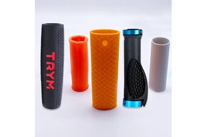 Manufacturer Custom Molded Non-Slip Silicone Rubber Handle Grip Full-Body Protection Sleeve Exercise Handle Grip Gym Hand Grips