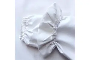 Novel White PU Leather Protective Sleeves One Size Waterproof Oil Resistant For Food Factory Work