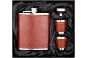 Custom Logo Engraved Stainless Steel Hip Flask 8oz Pocket Size Alcohol Flask For Men Perfect For Wedding Gifts & Travel
