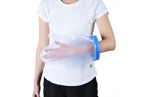 CRYOPUSH Custom Teenager Hand Waterproof Bandage Cast Covers Protector Burns Watertight Rehabilitation Therapy Supplies