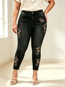 Women Plus Size High Waist Cropped Skinny Jeans Multicolor Flower Bouquet Embroidery Side Decor Raw Frayed Hem Stretch Trousers