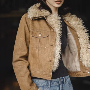 Denim Jacket Women Maden Women's Washed Denim Jacket Short Crop Coat Detachable Fur Collar Workwear Winter 2026 Trending Product