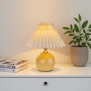 TAIKOO Simple Design Pleated Fabric Nordic Style LED Table Lamp Vintage Restaurant Home Bedside Decor Retro Table Light
