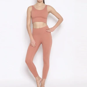 Latest Style Low MOQ Women Yoga Set Factory Direct Sale Women Yoga Set High Quality Yoga Set with OEM Service New Design