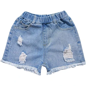 American Retro High End Cropped Denim Shorts for Women Light Blue Utility-Style Multi-Pocket Denim Midi Shorts for Women