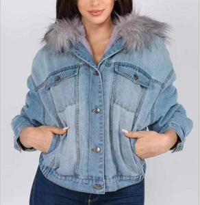 Women's Winter Fur Lining Denim Jacket and Coats Quilted with Stand Collar and Button Decoration Solid Pattern