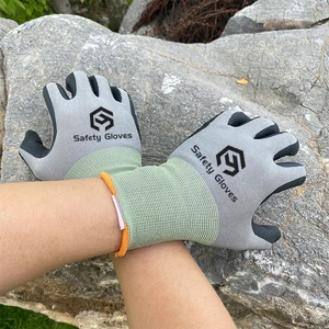 CHUANGYING 15 Gauge HPPE Cut Level C CE Anti-Cut Work Gloves with Nitrile Liner Foam Palm Coating Safety Gloves