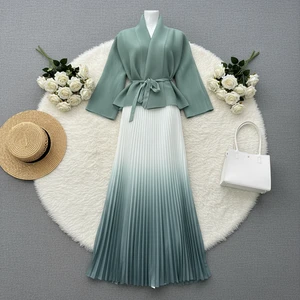 Fashion Printed V-Neck Women's Plus Size Two-Piece Pleated Suit High-End Temperament Casual Knitting Fabric For Summer