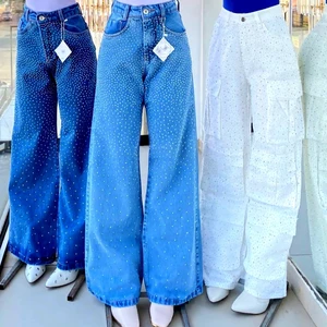 Women's Breathable Skinny Fit Straight Leg Light Wash Rhinestone Sparkly High Waist Jeans for Party & Club