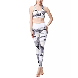 Women's Yoga Set 2-Piece Sports Fashion Seamless High Quality Leopard/Solid Front Breathable Eco-Friendly Nylon/Cotton Yoga Wear
