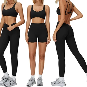 Women Plus Size Seamless Yoga Suit Set for Fitness and Gym Training