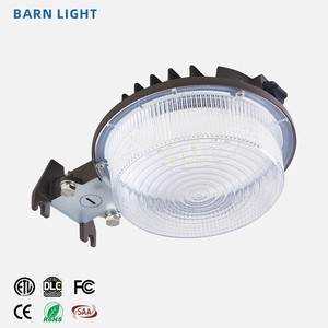 Outdoor Lighting Supply Outdoor 42w LED Barn Light IP65 Waterproof 130000LM High Bright 5000K Dusk to Dawn LED Street Light