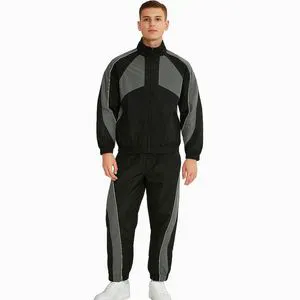 High Quality Nylon Jogging Suits Zip Up Bulk Wholesale Tracksuit Polyester Windbreaker Streetwear Tracksuit Men