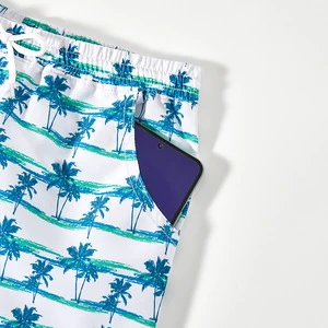 Boys Palm Tree Print Beach Trunks 100% Polyester Sunscreen 5-inch Quick Dry Swimming Shorts for Vacation