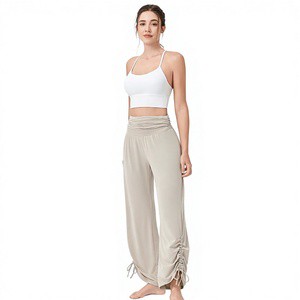 Wholesale Yoga Pants Women's Elastic High Waist Seamless Gym Pants Scrunch Butt Lifting Yoga Leggings Custom Logo Solid Color