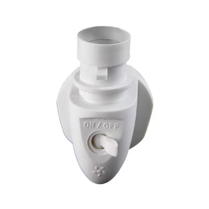 GUANGLI Wholesale E14 Screw PBT Night Light Socket with Plug-in Switch On-Off Convenient Bulb Socket for Baby Children Wall Base