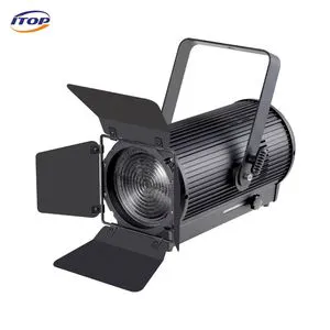 300W LED TV studio Fresnel light with professional electronic zoom, adjustable color temperature, used for photography lighting