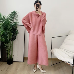 Plus Size Women's Solid Casual Pleated Suit Loose Design Lapel Top Elastic Waist Wide Leg Ankle Pants One Set 100% Polyester OEM